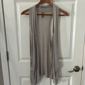 Gray lightweight Sleeveless vest wrap Tunic size medium by final touch
